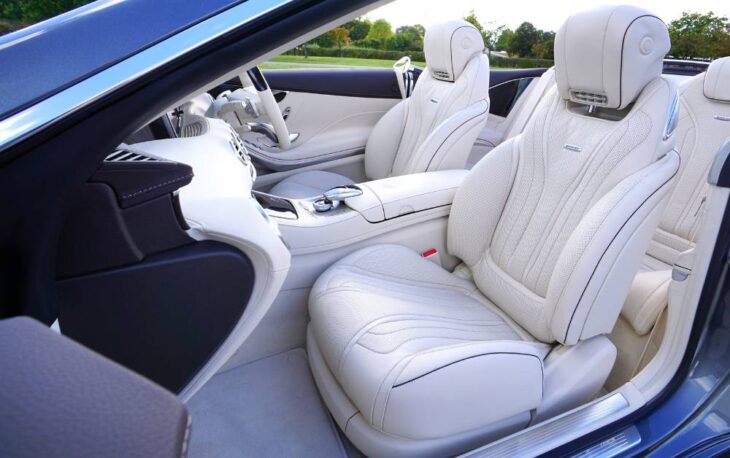 wite lether car seats